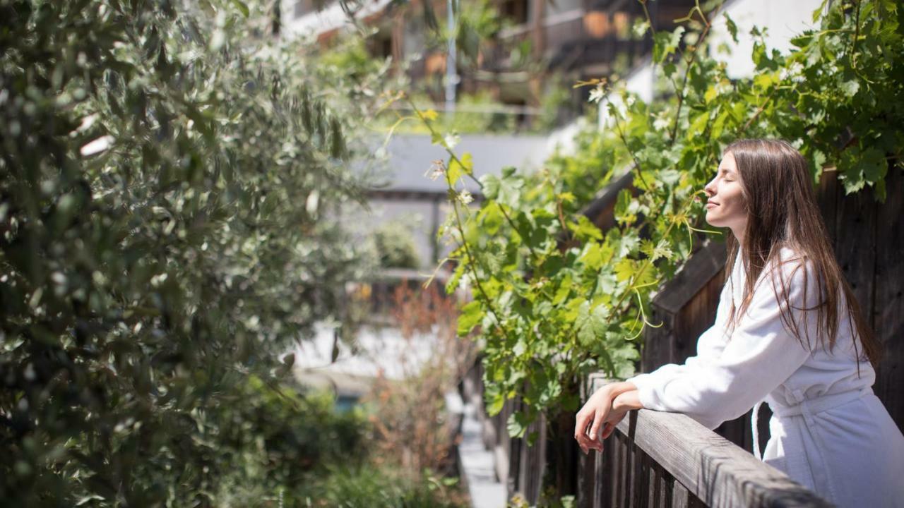 Biohotel Theiner'S Garten Lana Zewnętrze zdjęcie